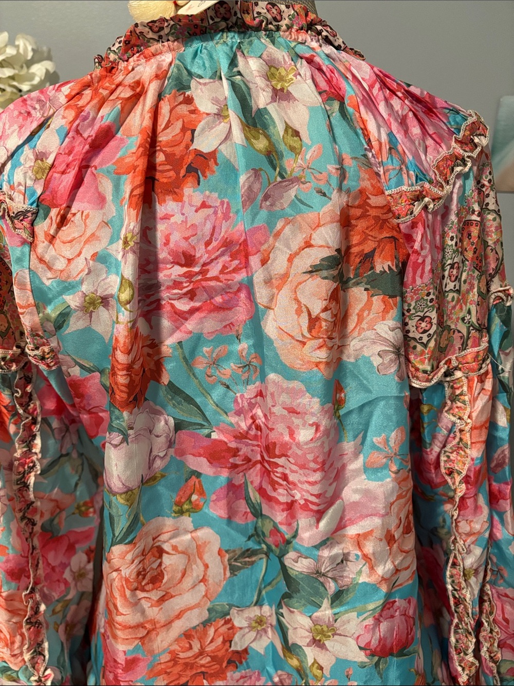 Johnny Was 100% Silk Rose Narcisa Pink Floral Split-Neck Long Sleeve Blouse - Picture 7 of 12